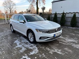 Volkswagen Passat B8 2.0 TDI SCR DSG Business 2022