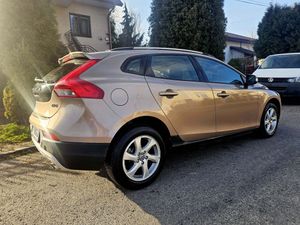 Volvo V40 D4 Geartronic Summum 2014