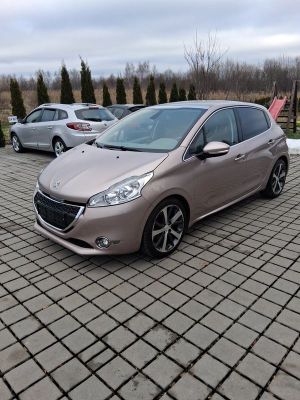 Peugeot 208 I e-HDi 92 Stop&Start Style 2012