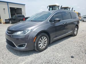 Chrysler Pacifica 2017