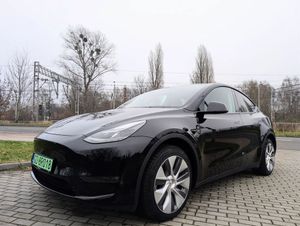 Tesla Model Y Long Range Dual Motor AWD 2023