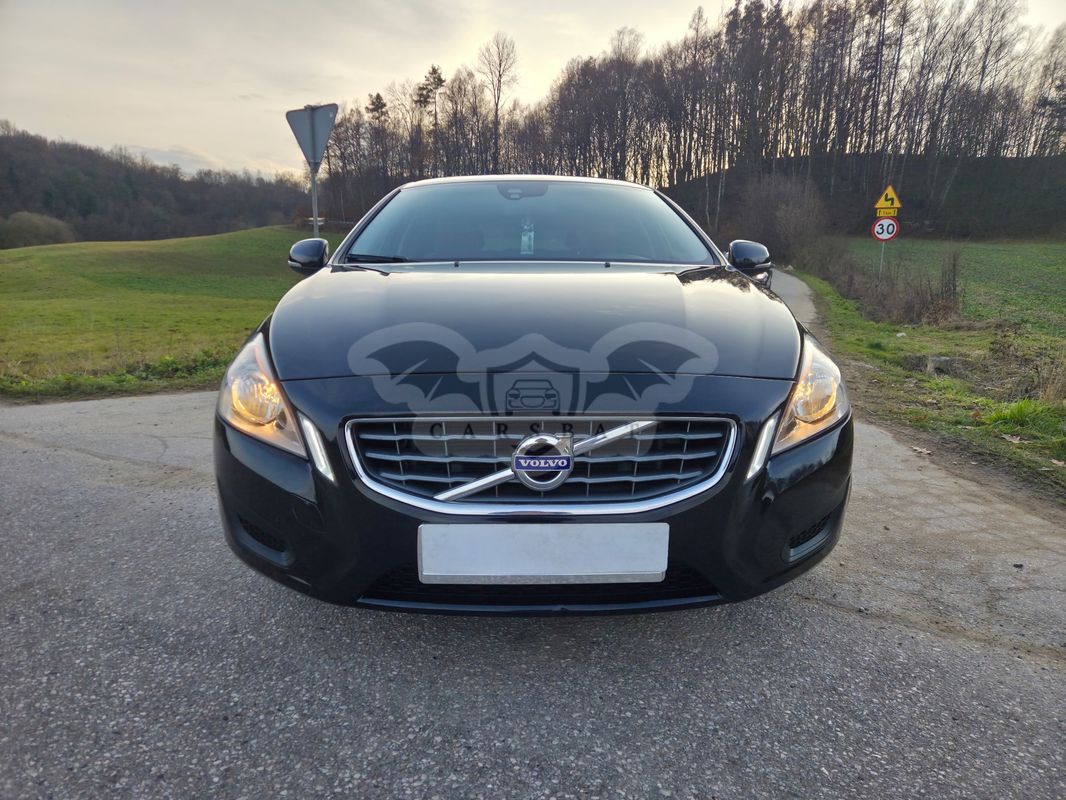 Volvo V60 I D3 Geartronic Momentum 2011