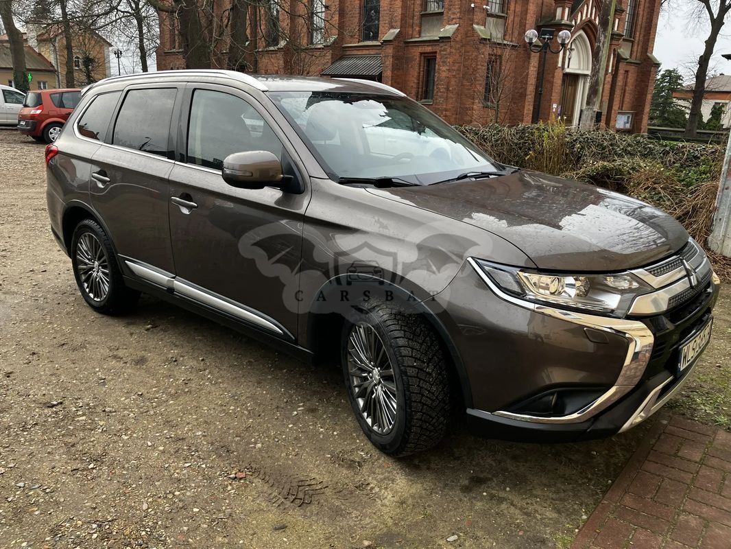 Mitsubishi Outlander III 2.0 2WD CVT Diamant+ 2019