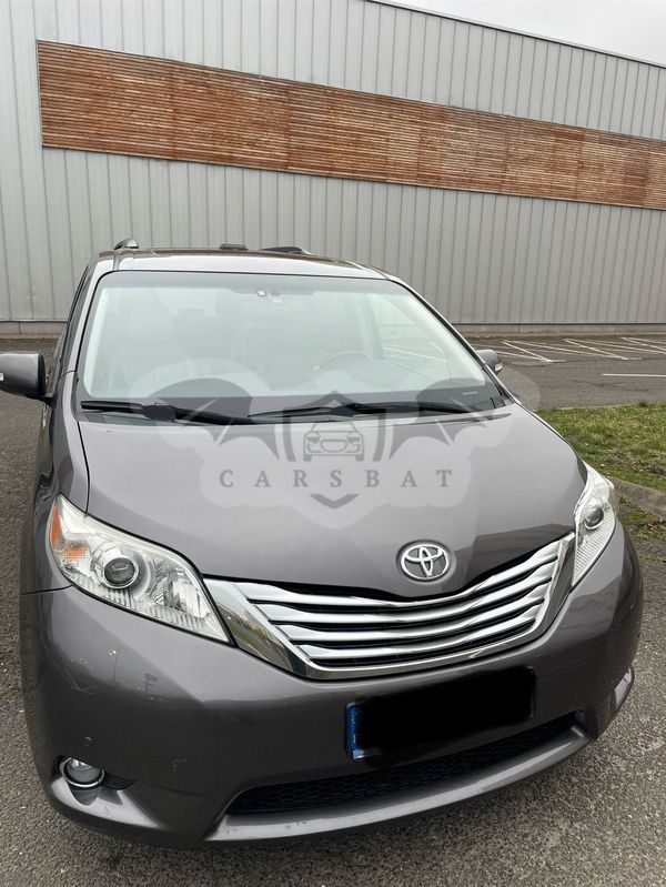 Toyota Sienna 3.5 XLE AWD 2013