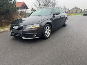 Audi A4 B8 2.0 TDI ultra DPF Attraction 2010
