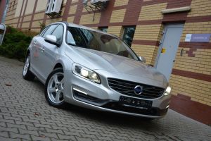 Volvo V60 I D4 Geartronic Summum 2015