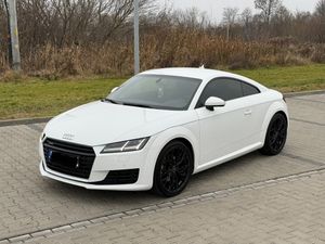 Audi TT 8S 2.0 TFSI quattro S tronic 2015
