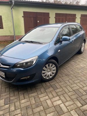 Opel Astra J 1.6 Exklusiv 2016