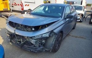 Peugeot 308 P5 PureTech 130 EAT8 Allure 2024