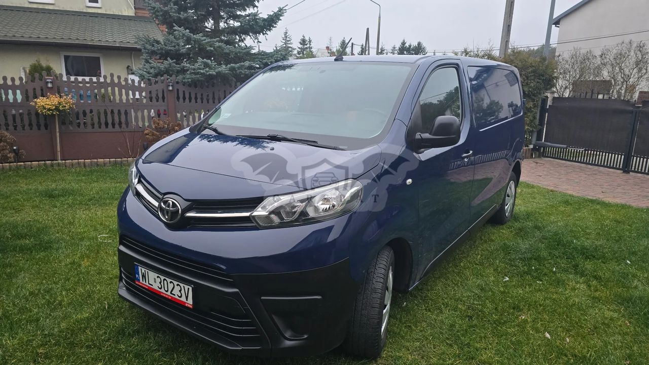 Toyota ProAce D-4D Medium 3,1t Mobilny Life 2017