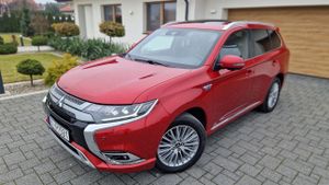 Mitsubishi Outlander III 2.4 4WD Diamant+ 2019