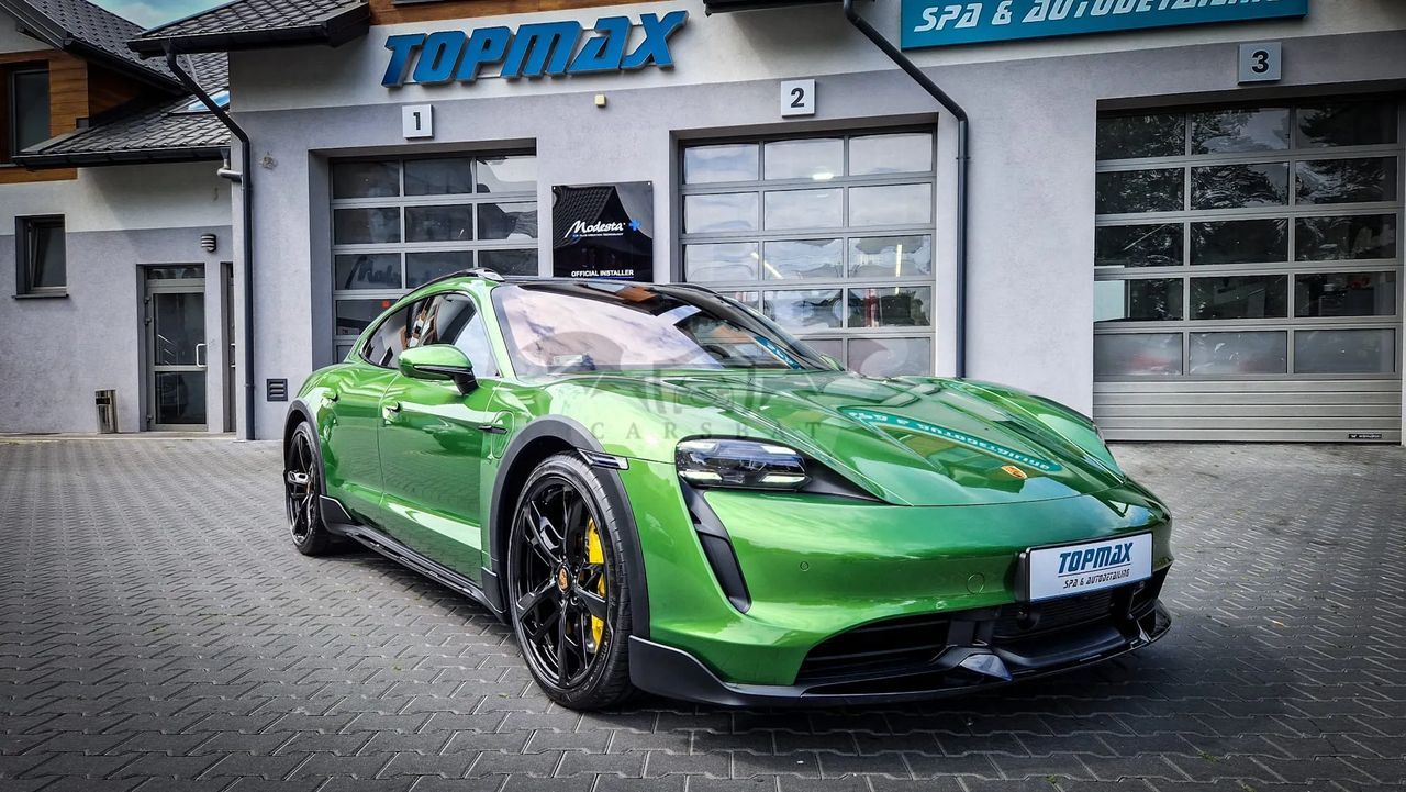 Porsche Taycan 2022