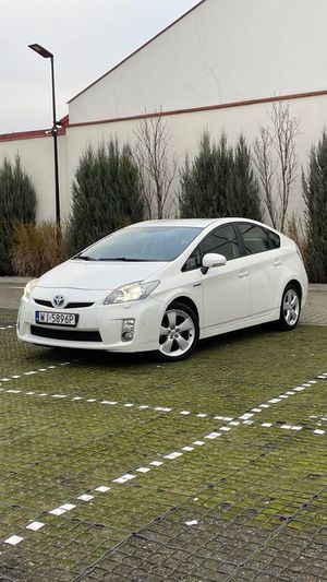 Toyota Prius III 1.8 HSD Premium 2010