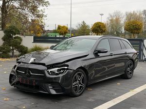 Mercedes-Benz E W213 200 4Matic 9G-TRONIC AMG Line 2022