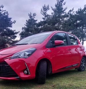 Toyota Yaris III Hybrid 100 Premium 2018