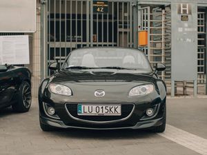 Mazda MX-5 (Miata) 2011