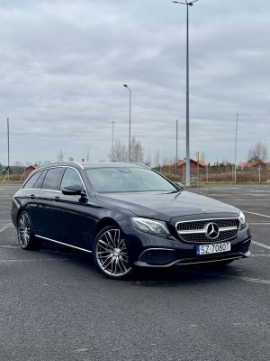 Mercedes-Benz E W213 220 d 9G-TRONIC Avantgarde 2019