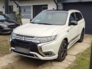 Mitsubishi Outlander IV 2.4 4WD Diamant 2021