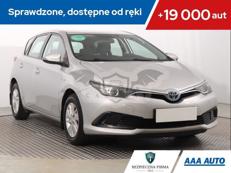 Toyota Auris II 2016