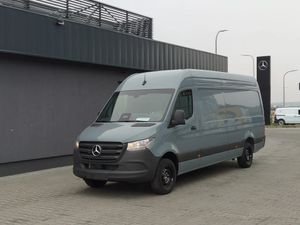 Mercedes-Benz Sprinter 2025