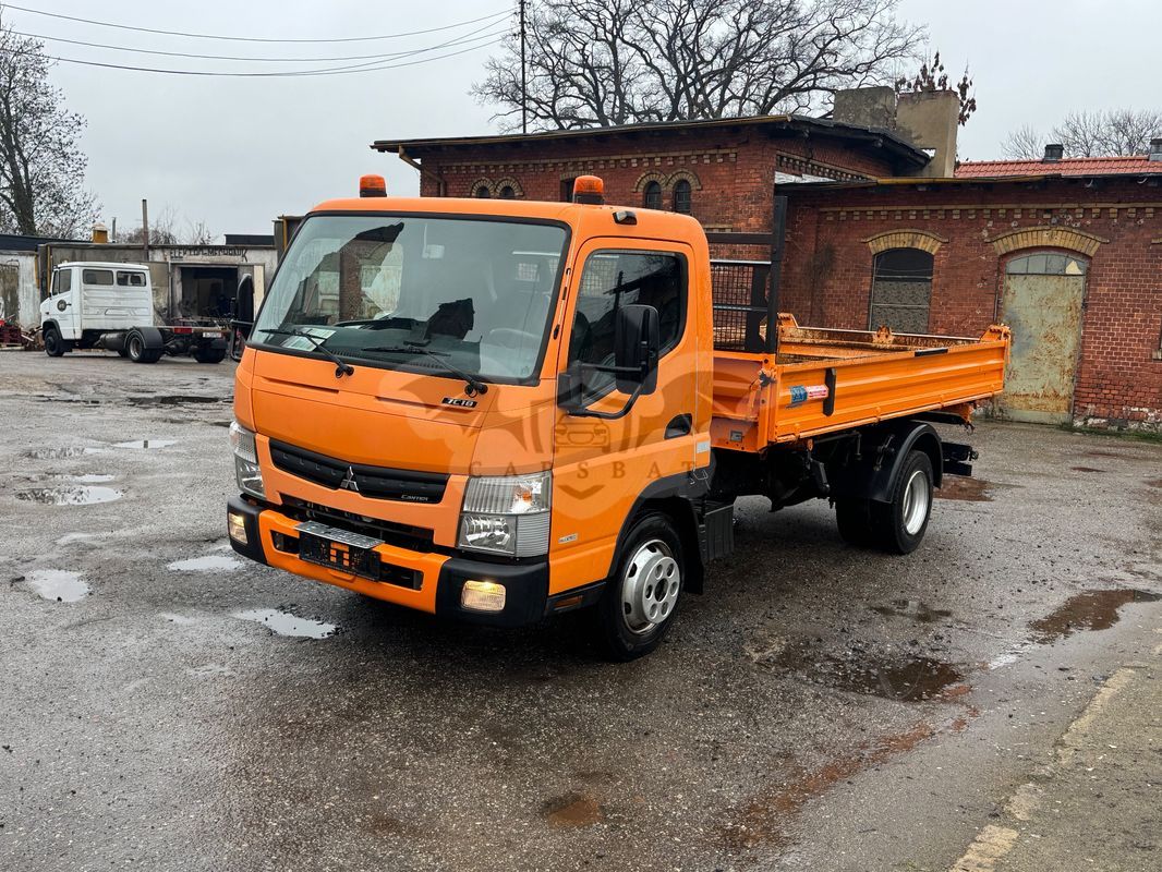 Mitsubishi Fuso Canter 2015