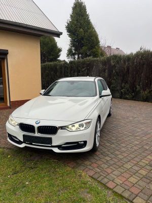 BMW 3 Series F30/F31 318d Sport Line 2013