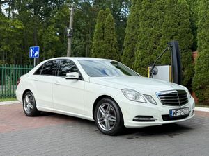 Mercedes-Benz E W212/W207 200 CDI DPF BlueEFFICIENCY 7G-TRONIC Elegance 2012