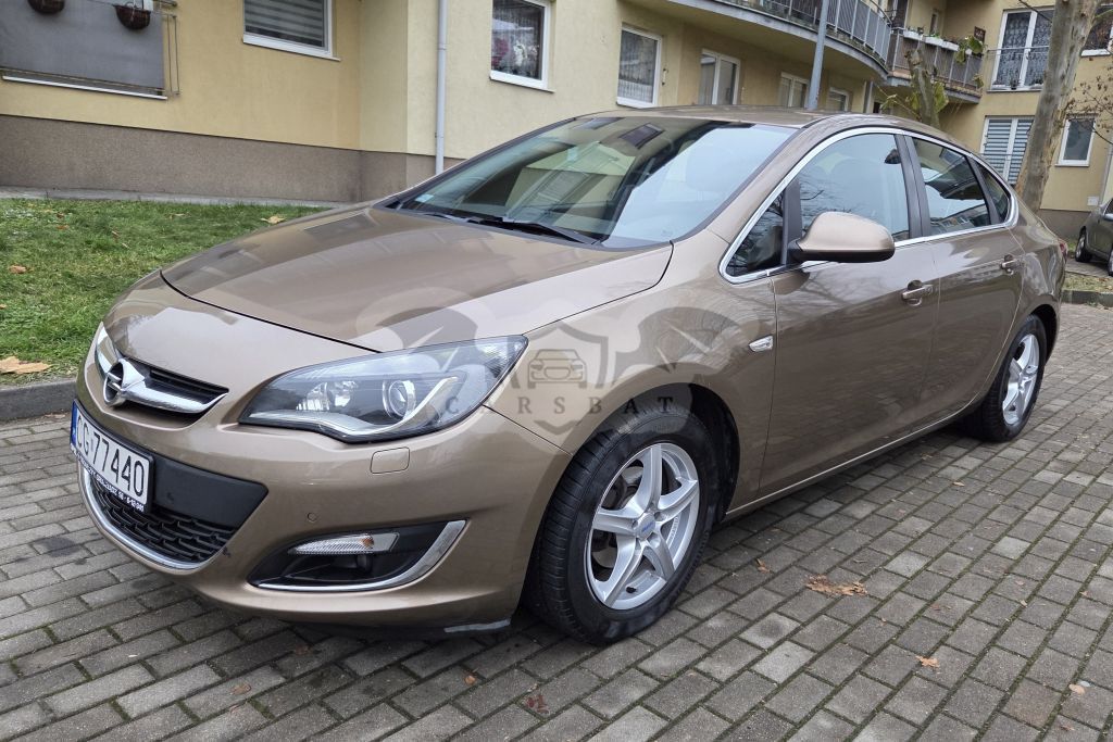 Opel Astra J 1.4 T Executive 2014