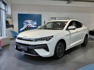 JAC J7 Plus CVT 2025