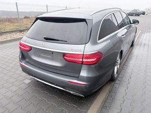 Mercedes-Benz E W213 400 7G-TRONIC 2017