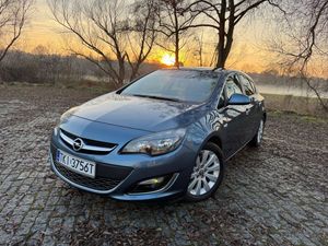 Opel Astra J 2013