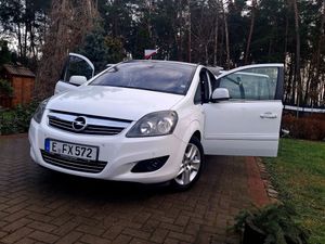 Opel Zafira B 1.8 Design Edition 2011