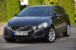 Volvo V60 I D3 Momentum 2013