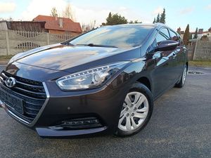 Hyundai i40 Kombi blue 1.6 Family+ 2018