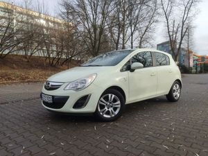 Opel Corsa D 1.2 16V Cosmo 2011