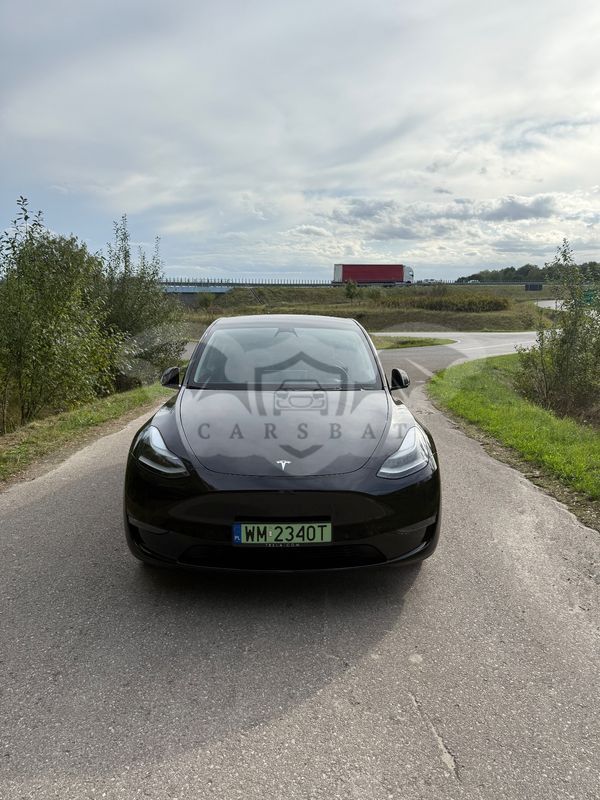 Tesla Model Y Long Range AWD 2024