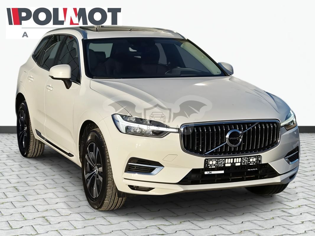 Volvo XC60 II T6 Plug-In Hybrid AWD Essential 2021