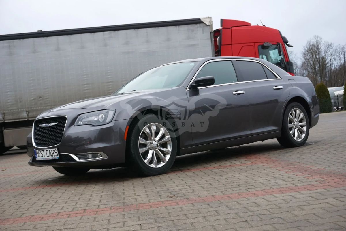 Chrysler 300 2020
