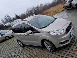 Ford Tourneo Courier 1.0 EcoBoost Titanium 2017