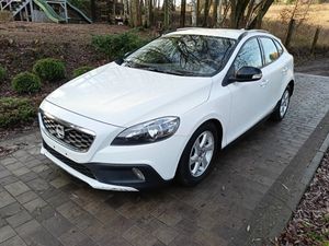 Volvo V40 D2 2013