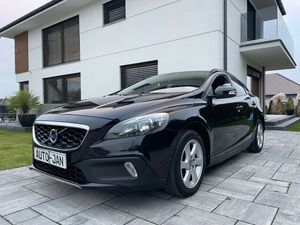 Volvo V40 D2 Summum 2015