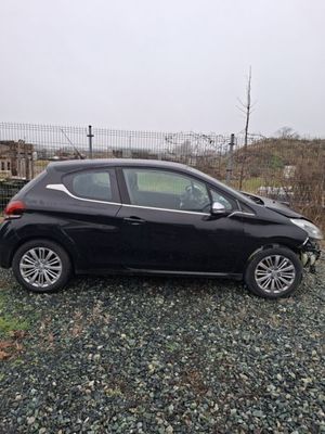 Peugeot 208 I PureTech 110 Stop & Start Active 2016