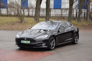 Tesla Model S 2016