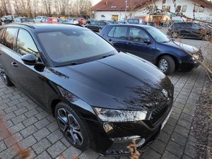 Skoda Octavia IV 2.0 TSI DSG RS 2023