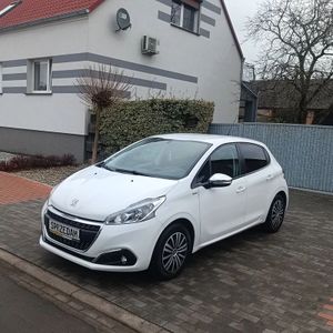 Peugeot 208 I PureTech 82 Urban Move 2015