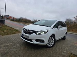 Opel Zafira C 2018