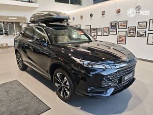 MG HS 2025