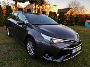Toyota Avensis III 1.8 Sol 2017