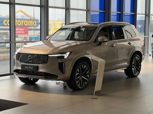 Volvo XC90 II T8 AWD Plug-In Hybrid Ultra Bright 7os 2025