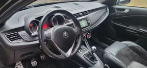 Alfa Romeo Giulietta 2.0 JTDM Distinctive 2013